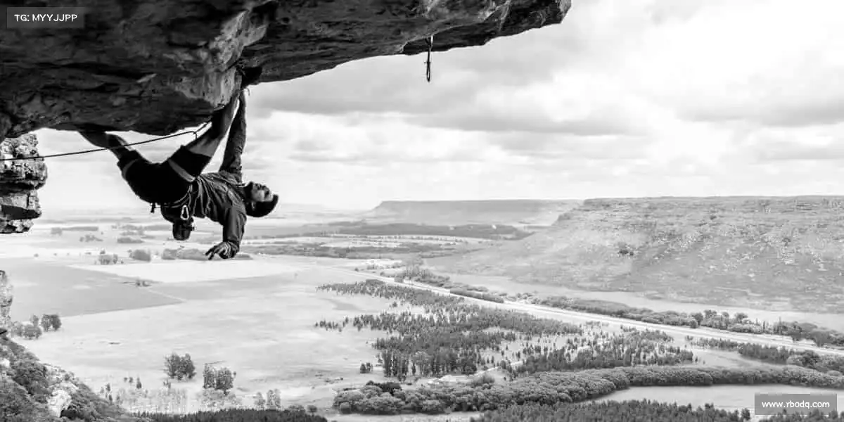 必一运动为热爱上场，每一秒都闪着光！🌟⚽️